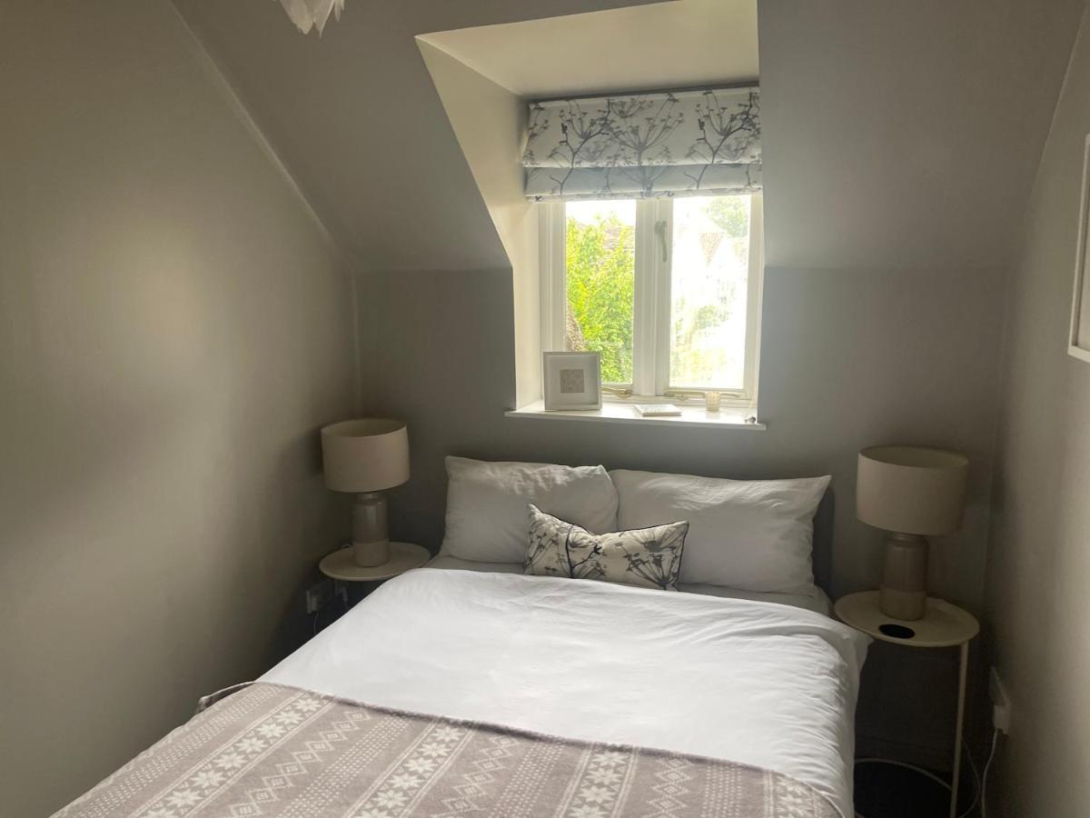 Carp'S Rise Cottage Somerford Keynes Exterior foto